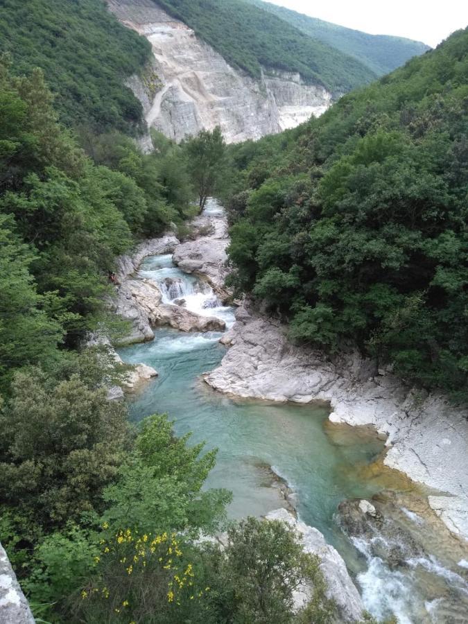 Ca' Lilli Villa Cantiano Luaran gambar